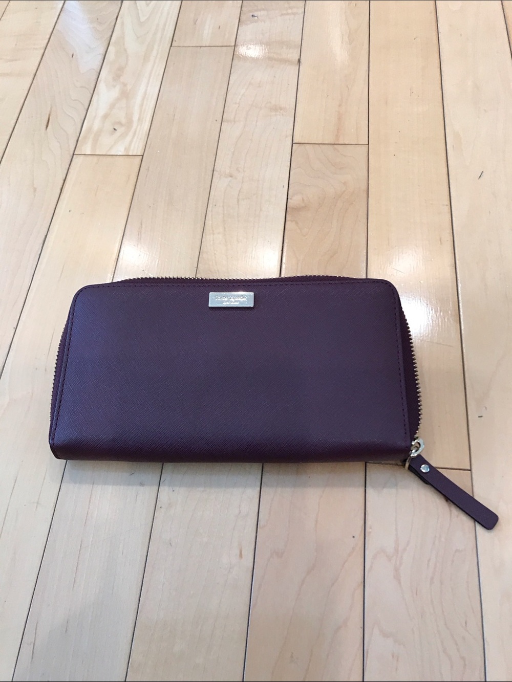 New w/o tags – Kate Spade Laurel Way leather wallet credit card holder – plum